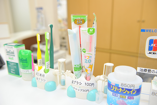 当院の料金には、リテーナー（保定用器材）料金も、消費税も含まれています！